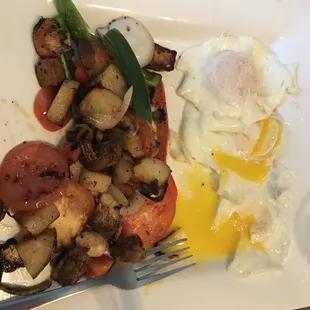 Eggs and veggie hash