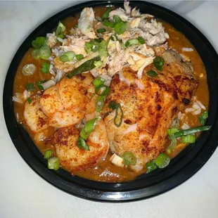 food, chicken wings and fried chicken