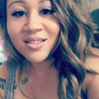 Mia T.