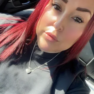 Karla V.