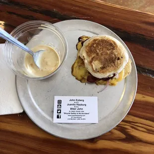 Interior: ¡good eats/drink to keep me going!