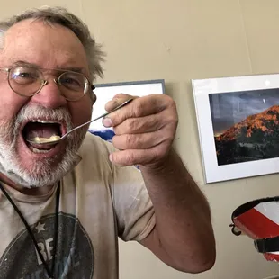 Interior: ¡m-m-m-m-good!