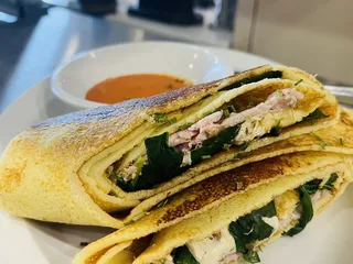 La Crepe Bakery & Café