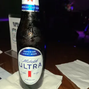 Live Band Karaoke every Tuesday night!  Love it so awesome!   And Kelly and Lisa are the best!!