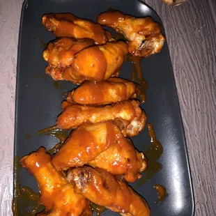 Traditional Wings with Evios Sauce