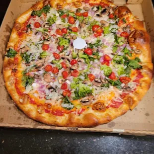 Veggie special with non-dairy cheese