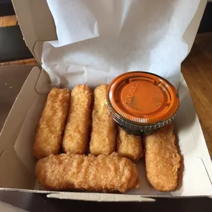 Mozzarella sticks with Buffalo sauce