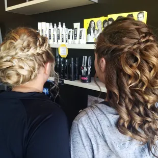 Mother of the Bride and Maid of Honor wedding styles.