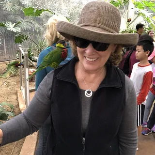 Lori D.