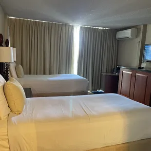 Room with 2 twin beds