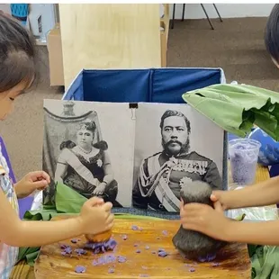 We learned about indigenous people , the kinds and queens. We just a Pohaku  to make food.