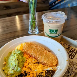 Veggie breakfast bowl + guac