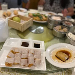 Rice noodle over Chinese donut