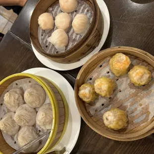 food, donuts, dough desserts