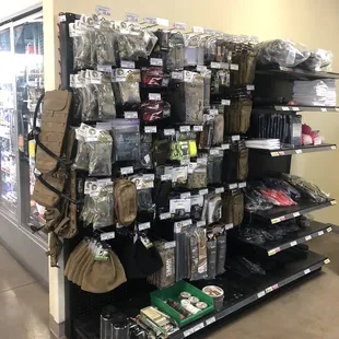 2021Jan. A few basic uniform items sold here.