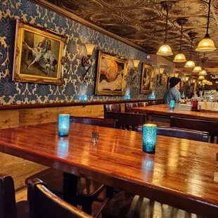 the interior of a restaurant