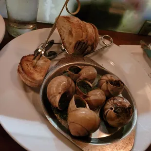 Escargot Persillade Tapas