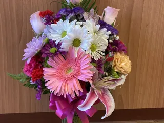 Expressions of Love Flowers & Gifts