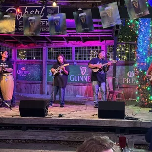 Polynesian band on open mic Wednesday
