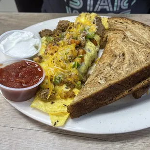 Mexican omelette with rye toast