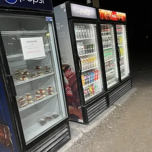 Where the cheesecake was picked out