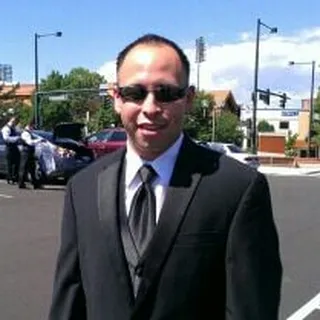Max M.