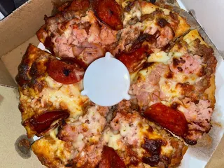 Exlines' Best Pizza in Town