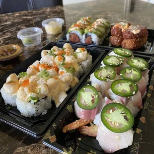 Yellowtail Mania Roll