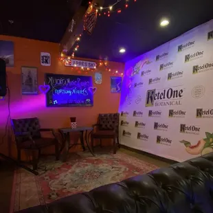 sushi and sashimi, interior