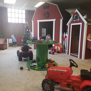 Barn room, dressed up for Christmas