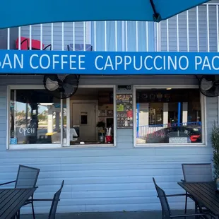 the outside of the restaurant