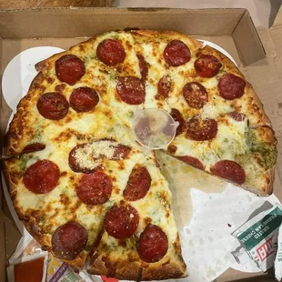 food, pizza