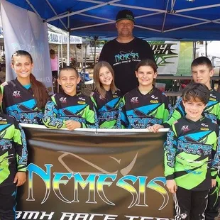 Nemesis BMX looooves our new banners!!!