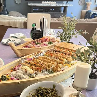 sushi, sashimi, sushi and sashimi, food