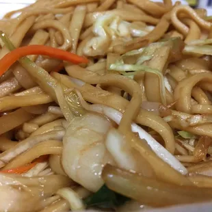 Shrimp Lo Mein