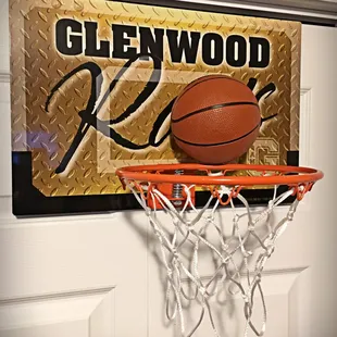 Express your image and add some pizzazz to a variety of items for your home or office!