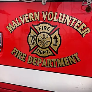 Express your image with digital and vinyl cut graphics, such as vehicle graphics, banners, posters, decals, wall wraps and displays!