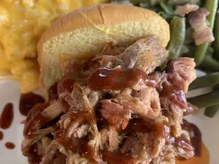 Harbor Que BBQ