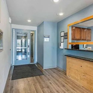 Lobby and Guest Check-in