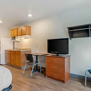 Studio Suite - 1 Full Bed