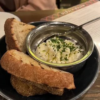 Grilled Bread & Ricotta