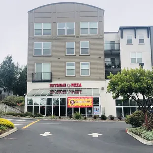 the outside of the restaurant