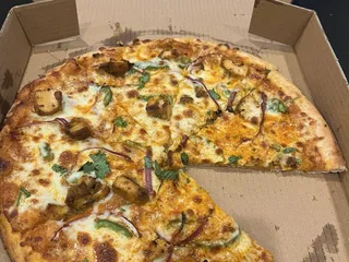 Mad Over Pizzas