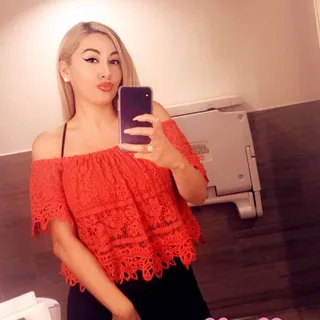Lesley D.