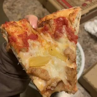 Smoked Chicken Pizza with pineapple