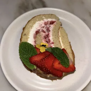 Rose Cream Cake