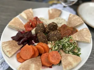 Mémé Mediterranean