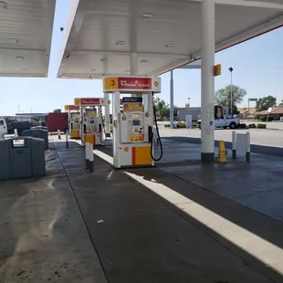 10 am on a Thursday. Photo taken by @brittanyjanae_  www.brittany-janae.com