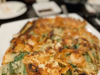 Sia Fusion Eatery