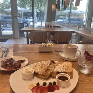 Brioche French toast, bacon, cappuccino and a break from bustle